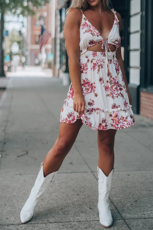 Women's Chic Apparel Clearance Event Carry On Floral Mini Dress FINAL SALE
