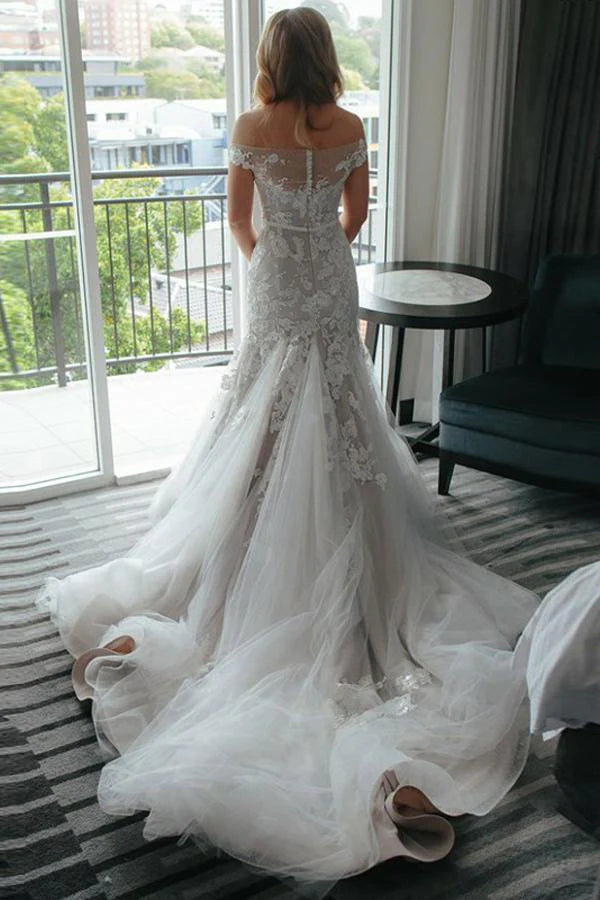 Stylish Women's Clothing Rustic Countryside Charm Look Sheath Off the Shoulder Court Train Ivory Tulle Wedding Dresses with Lace Appliques Stylish Women's Clothing Rustic Countryside Charm Look Sheath Off the Shoulder Court Train Ivory Tulle Wedding Dresses with Lace Appliques