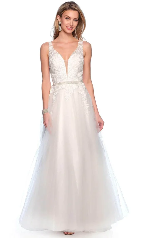 Women's Work Outfit For The Office Exclusive Sale Dave & Johnny Bridal 10765W - Beaded Waist Bridal Gown Women's Work Outfit For The Office Exclusive Sale Dave & Johnny Bridal 10765W - Beaded Waist Bridal Gown