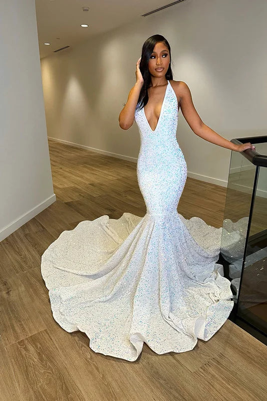 Luxury Women's Clothing Polished Finish Fantasy White Evening Dress Sequins Sleeveless V Neck Halter Prom Dress        S3865