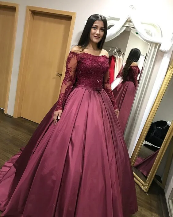 Women's Fashionable Clothing Sets Hot Brand Discounts Satin Ball Gown Long Sleeves Prom Dress With Bow       S2210
