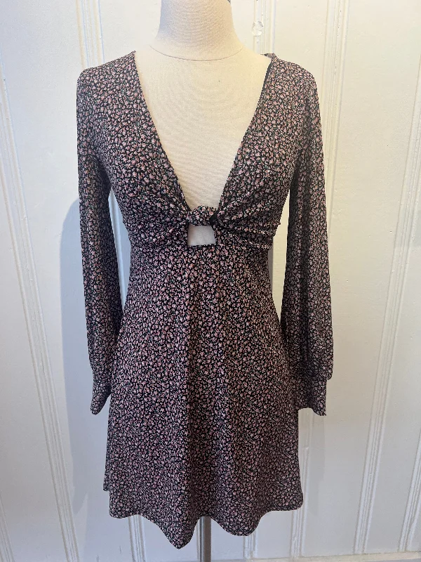 Timeless Women's Apparel Great Prices On Feminine Styles Peachy Floral Dress