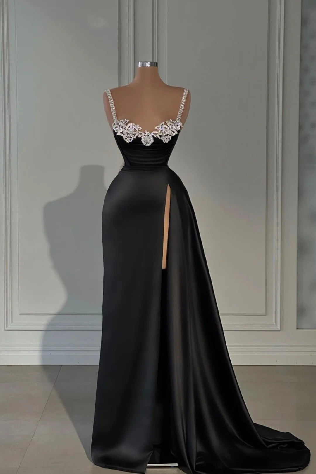 Women's Timeless Attire Art Deco Geometric Pattern Look Black Evening Dress Satin Spaghetti Strap With Split Beadings         S3158