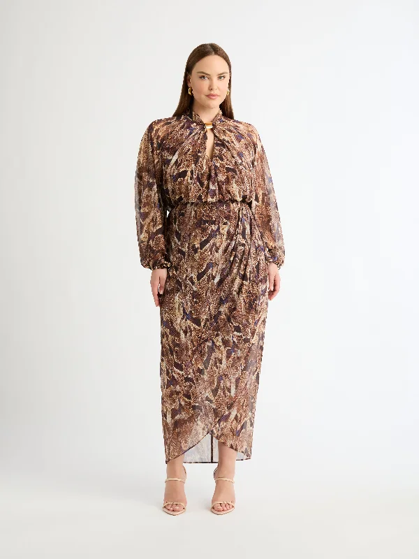Women's Plus-Size Outfit Discounts On Casual Weekend Styles EMBER MIDI DRESS