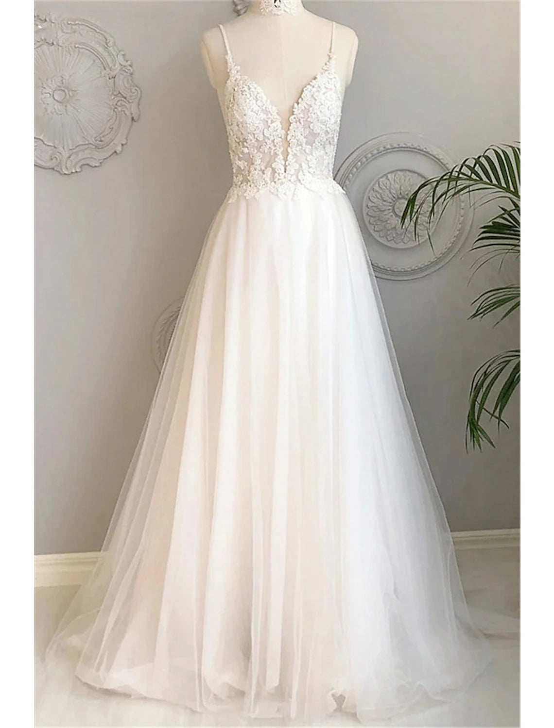 Women's Clothing Apparel Sets Trendy Women’S Wear Beach Wedding Dresses A-Line Sweetheart Camisole Spaghetti Strap Court Train Lace Bridal Gowns With Buttons Appliques Summer Wedding Party, Women's Clothing Women's Clothing Apparel Sets Trendy Women’S Wear Beach Wedding Dresses A-Line Sweetheart Camisole Spaghetti Strap Court Train Lace Bridal Gowns With Buttons Appliques Summer Wedding Party, Women's Clothing