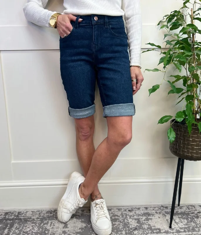 Women's Holiday Attire Latest Fashion Inky Blue Denim Knee Length Shorts
