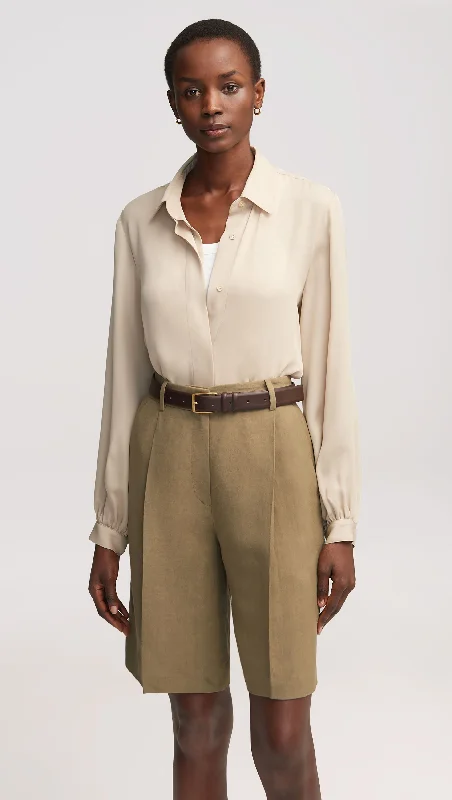 Charming Women's Outfit For Special Occasions Limited Time Deal Pleated Shorts in Viscose-Linen Twill | Khaki Green Charming Women's Outfit For Special Occasions Limited Time Deal Pleated Shorts in Viscose-Linen Twill | Khaki Green
