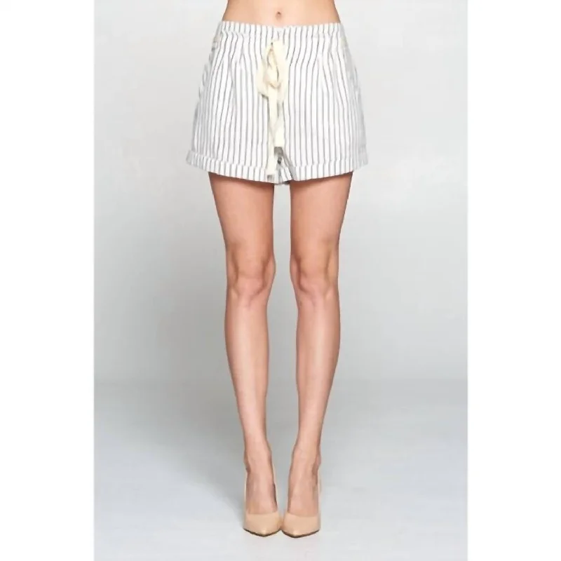 Women's Garments Save Big Stripped Shorts In White