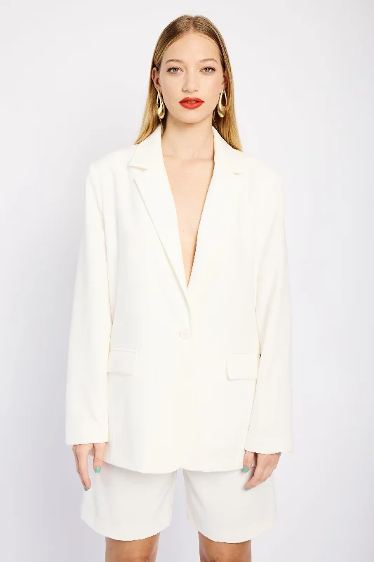 Comfortable Garments For Women All Season Fashion Collection Tailored Lined Jacket in Milk Comfortable Garments For Women All Season Fashion Collection Tailored Lined Jacket in Milk
