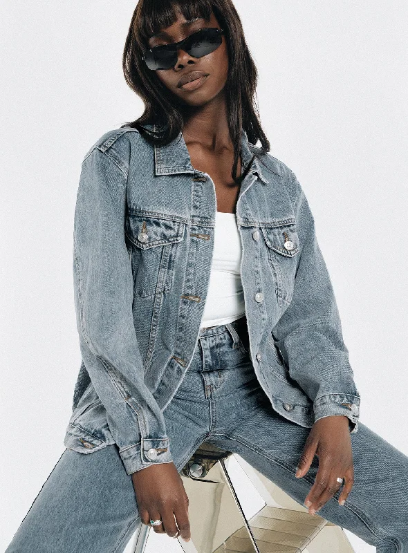 Women's Wedding Apparel Chic Style, Always In Vogue Gazelle Denim Jacket Light Wash