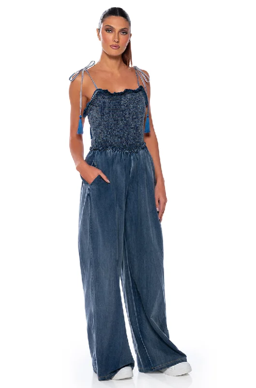 Women's Everyday Garments Modern Glamour TOO CHIC JUMPSUIT