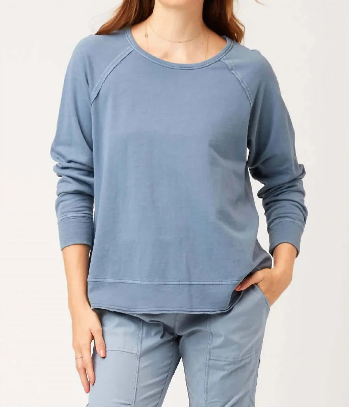 Women's Chic Apparel Hot Brand Discounts Abellina Sweatshirt In Orion Blue Pigment