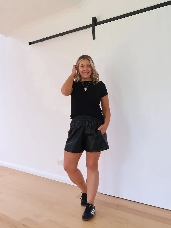 Women's Vacation Outfit Set Huge Savings On Parisian Styles Pia Faux Leather Shorts