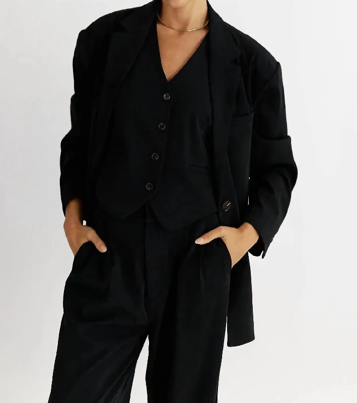 Women's Comfortable Garments Sleek Design Leola Jacket In Black