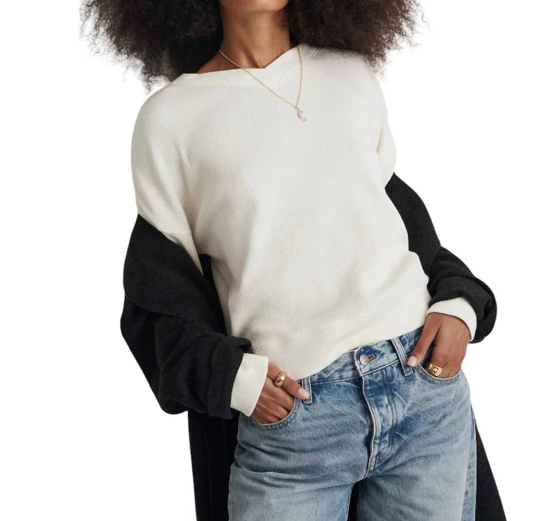 Women's Stylish Vacation Attire Shop Sales V-Neck Long Sleeve Shirt In Ivory